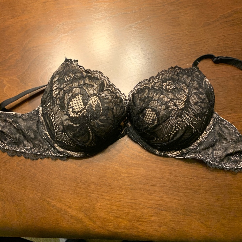 Victoria’s Secret bra 34C